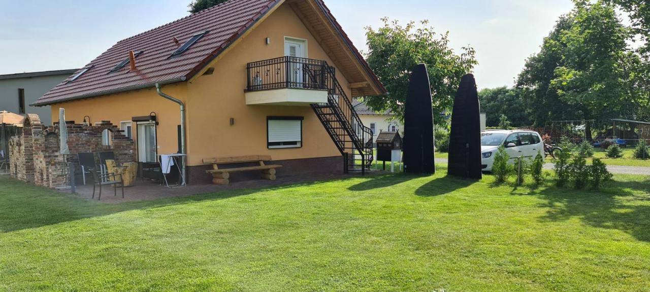 Ferienwohnung Am Muehlstein Lübben Buitenkant foto
